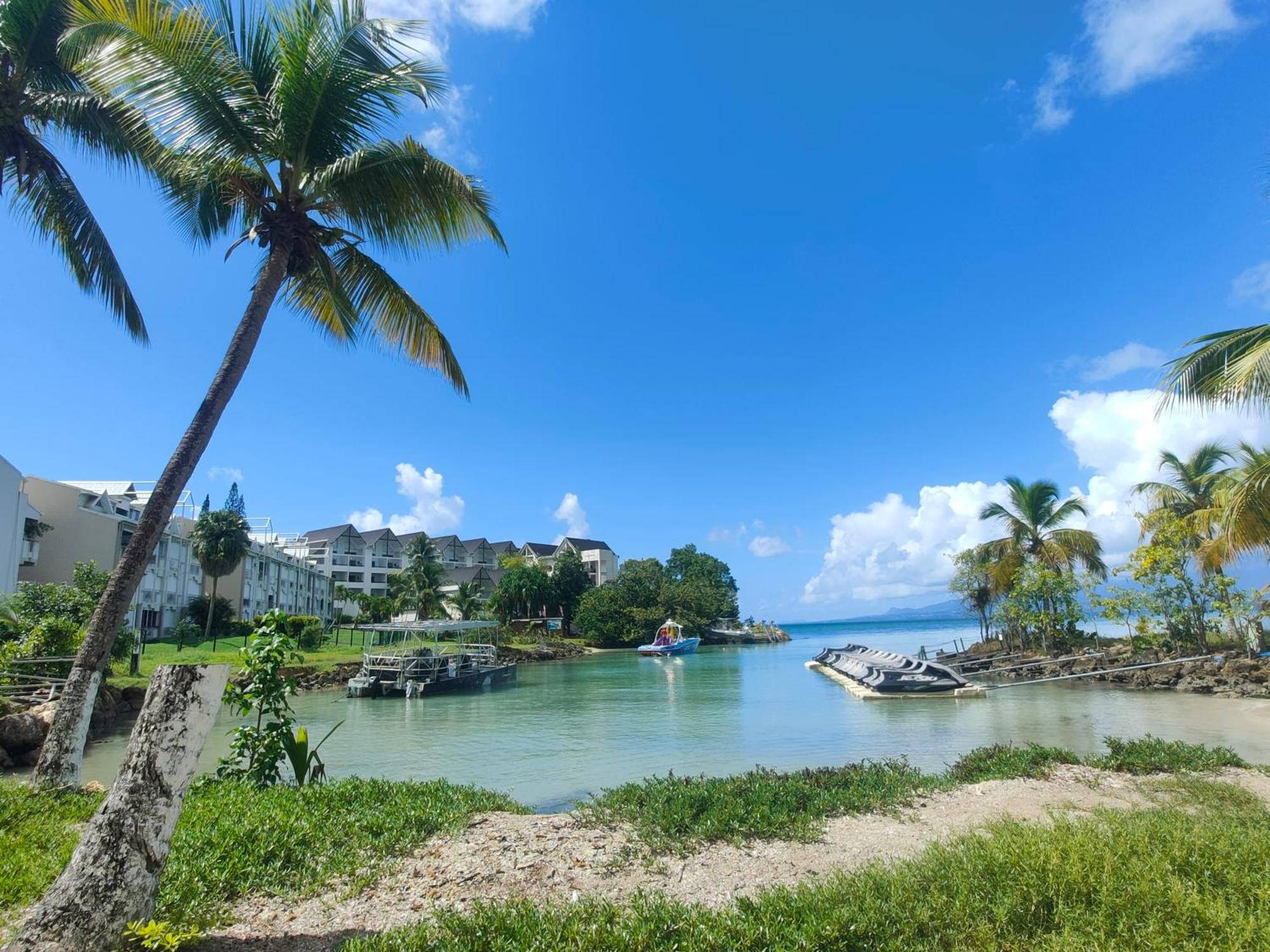 Studio Vue Mer, Pieds Dans L'Eau Le Gosier  Extérieur photo